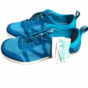 Lands’ End Womens Blue Sneakers Water Shoes 6.5